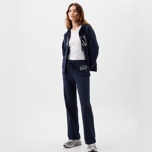 GAP Logo Straight Sweatpants Size - Large  
Color - Navy Uniform